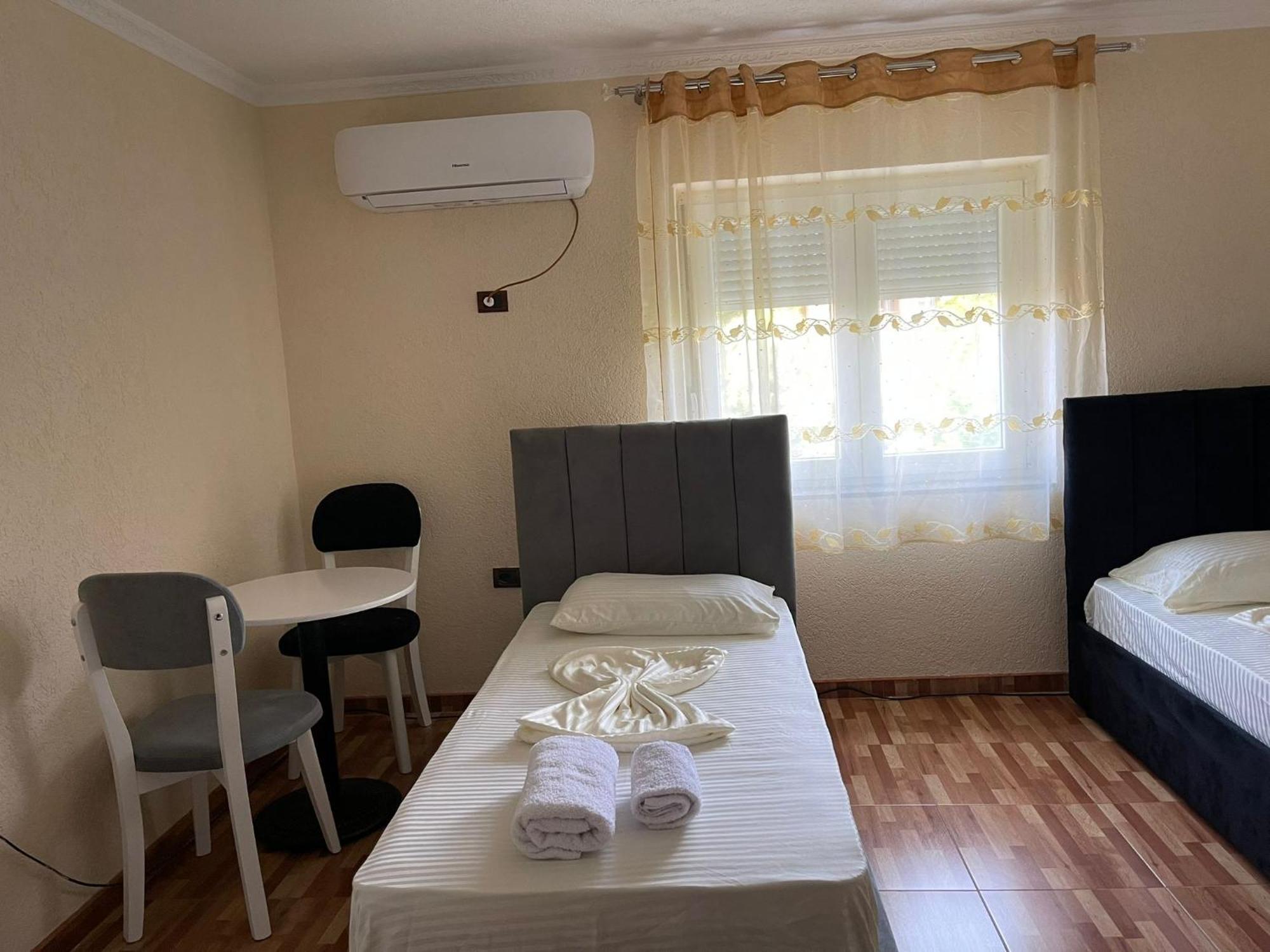 Bar Restaurant Gjocaj 3* Bajram Curri